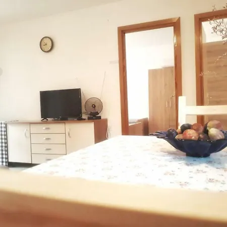 Mia * Ližnjan